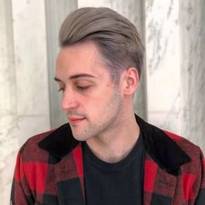 Meet your Posher, Brady